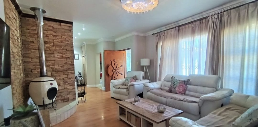 4 Bedroom Property for Sale in Tygerdal Western Cape